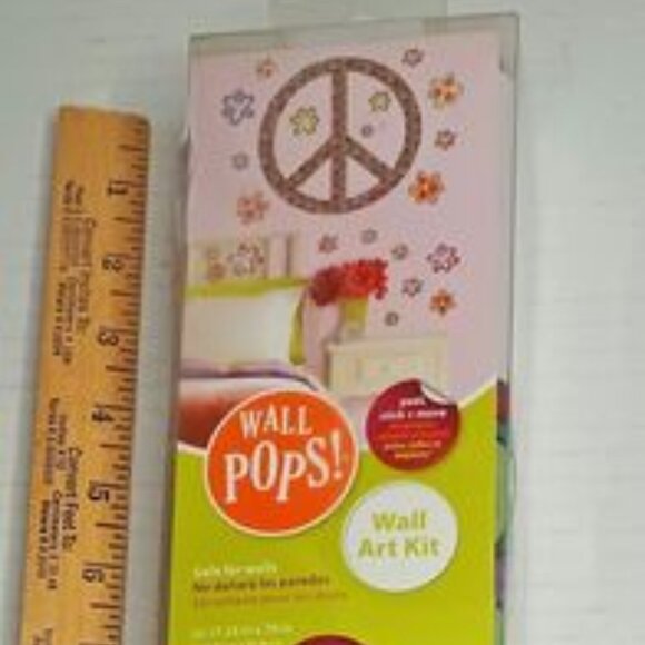 NEW Wall Pops Wall Art Kit Peace 28 pieces - Picture 1 of 4